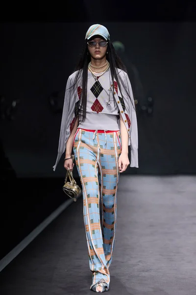 Look 52